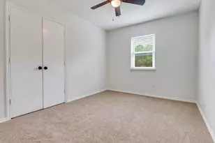 321 Campo St, Grand Prairie, TX 75051 - Photo 17