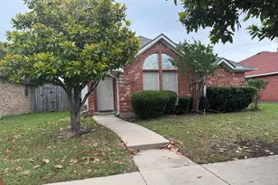 2151 Arbor Creek Dr, Carrollton, TX 75010 - Photo 23