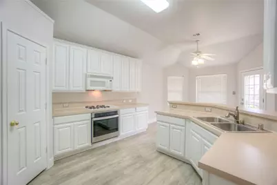 4909 Clove Court, McKinney, TX 75070 - Photo 9