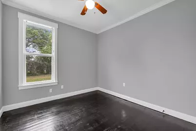 620 Washington Street, McGregor, TX 76657 - Photo 9