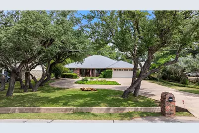 3808 Fairway Drive, Granbury, TX 76049 - Photo 3