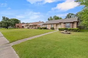 707 Shadybrook Ln, Seagoville, TX 75159 - Photo 3