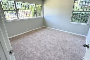 5636 Lester Granger Dr, Fort Worth, TX 76112 - Photo 11