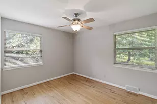 11008 Cactus Ln, Dallas, TX 75238 - Photo 9
