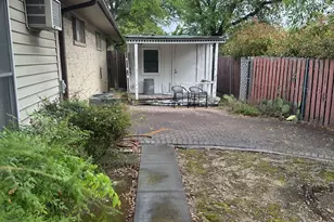 8203 Lullwater Dr, Dallas, TX 75218 - Photo 19