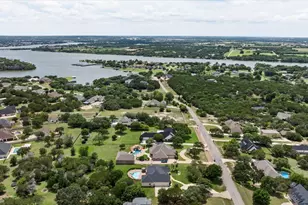 2009 Wigeon St, Granbury, TX 76049 - Photo 37