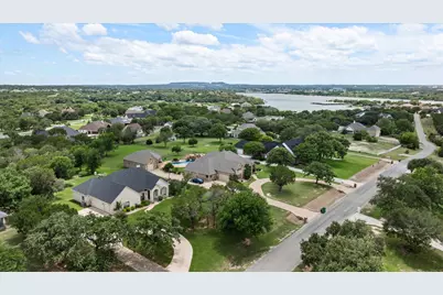 2009 Wigeon Street, Granbury, TX 76049 - Photo 3