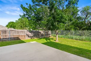 2040 Comal St, Waco, TX 76708 - Photo 33