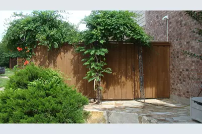 7720 Mapleridge Drive, Plano, TX 75024 - Photo 5