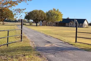 406 Epps Rd, Palmer, TX 75152 - Photo 1