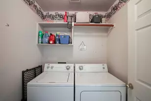 2812 N Hampton Dr, Grand Prairie, TX 75052 - Photo 17