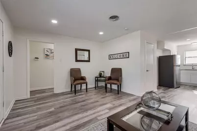 2000 Melissa Street, Arlington, TX 76010 - Photo 3