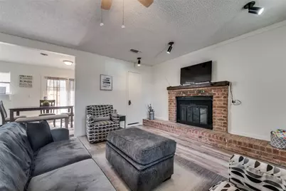 2000 Melissa Street, Arlington, TX 76010 - Photo 7