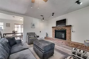 2000 Melissa St, Arlington, TX 76010 - Photo 7