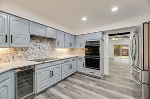 2100 Antibes Dr, Carrollton, TX 75006 - Photo 9