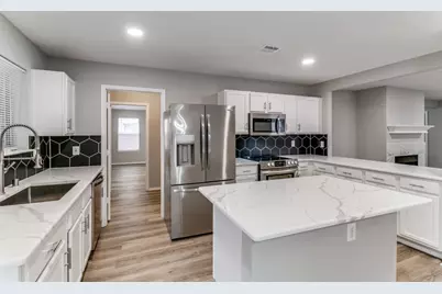 312 Oxford Drive, Roanoke, TX 76262 - Photo 5