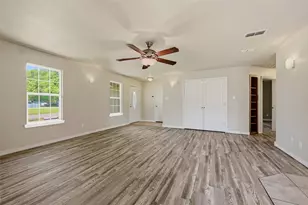 323 Texas St, Pottsboro, TX 75076 - Photo 3