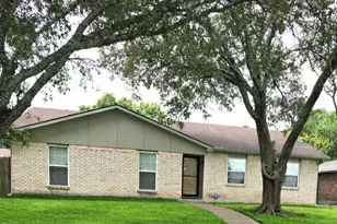 7120 Field View Ln, Dallas, TX 75249 - Photo 1