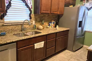 7120 Field View Ln, Dallas, TX 75249 - Photo 11