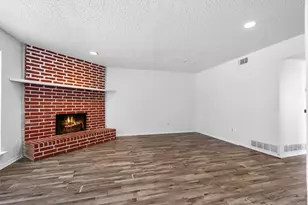 2205 Chase Ct, Dalworthington Gardens, TX 76013 - Photo 9