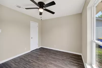 7528 Meadowlark Lane N, Watauga, TX 76148 - Photo 13