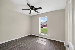 7528 Meadowlark Ln N, Watauga, TX 76148 - Photo 17