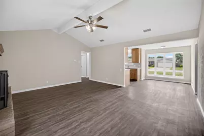 7528 Meadowlark Lane N, Watauga, TX 76148 - Photo 3