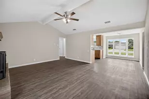 7528 Meadowlark Ln N, Watauga, TX 76148 - Photo 3