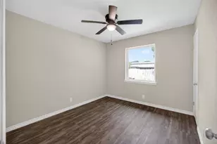 7528 Meadowlark Ln N, Watauga, TX 76148 - Photo 15