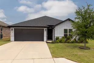 500 Adams Ct, Weatherford, TX 76085 - Photo 1