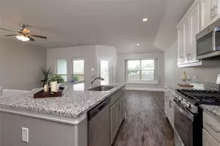 500 Adams Ct, Weatherford, TX 76085 - Photo 9
