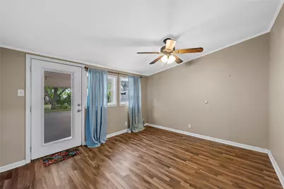 505 W Columbus Street, West, TX 76691 - Photo 17
