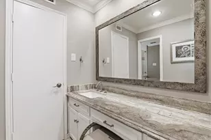 7811 Pencross Ln, Dallas, TX 75248 - Photo 23