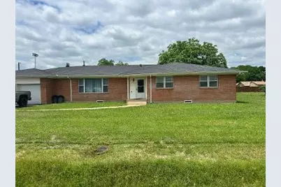 310 Lakeview Drive, Grand Prairie, TX 75051 - Photo 7