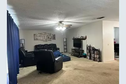 310 Lakeview Drive, Grand Prairie, TX 75051 - Photo 3