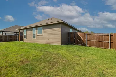 301 Pearl Street, Cleburne, TX 76031 - Photo 21