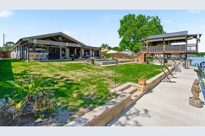 3801 Quail Run, Granbury, TX 76049 - Photo 3