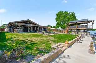 3801 Quail Run, Granbury, TX 76049 - Photo 3