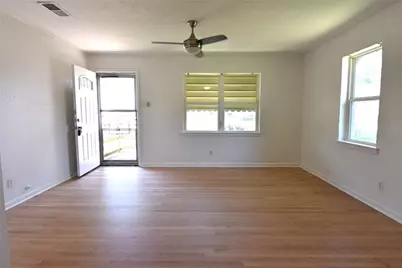1202 Sunnyside Avenue, Cockrell Hill, TX 75211 - Photo 3