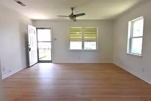 1202 Sunnyside Ave, Cockrell Hill, TX 75211 - Photo 3