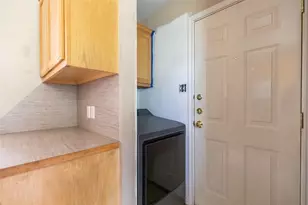 136 Nolan, Tye, TX 79563 - Photo 7