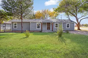 450 Hickory St, Lewisville, TX 75057 - Photo 1