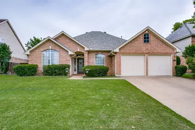 5217 Shadow Glen Drive, Grapevine, TX 76051 - Photo 1