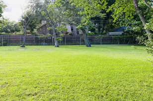1617 Blackhawk Ln, Garland, TX 75043 - Photo 17