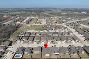 2761 Lisa Maria St, Burleson, TX 76028 - Photo 29