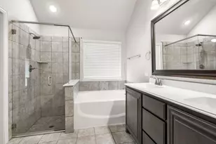 2761 Lisa Maria St, Burleson, TX 76028 - Photo 19