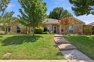1220 Dark Forest Dr, Lewisville, TX 75067 - Photo 1