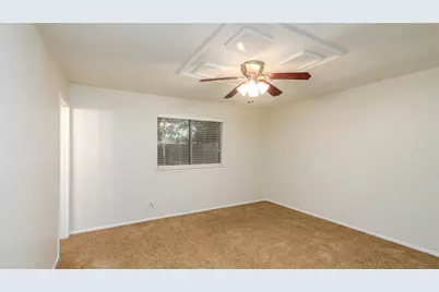 5621 Brent Drive, Haltom City, TX 76148 - Photo 9