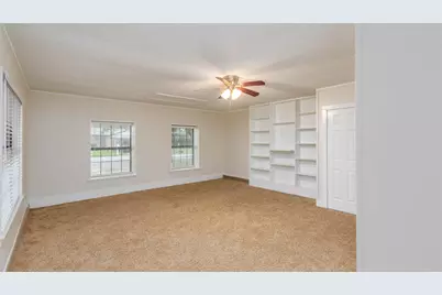 5621 Brent Drive, Haltom City, TX 76148 - Photo 23