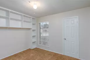 5621 Brent Dr, Haltom City, TX 76148 - Photo 15